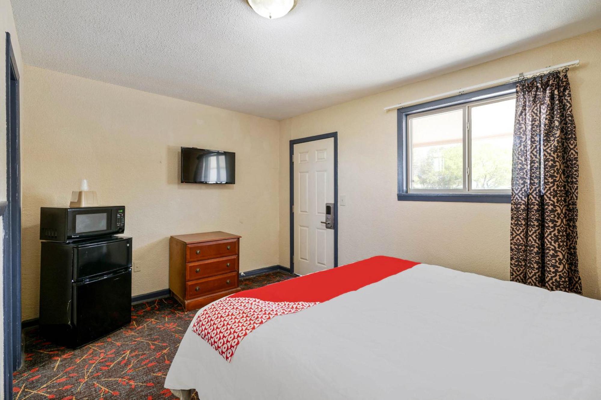 Oyo Hotel Luling Tx Downtown I-10/Us-90 Экстерьер фото